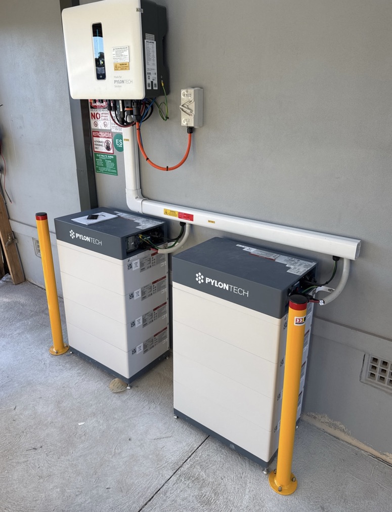 GRIDHUB Pylontech battery installation with protective bollards